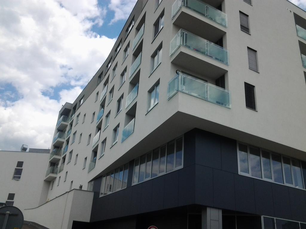 Apartman Halex Centrum City Aupark Piest'any Exterior foto
