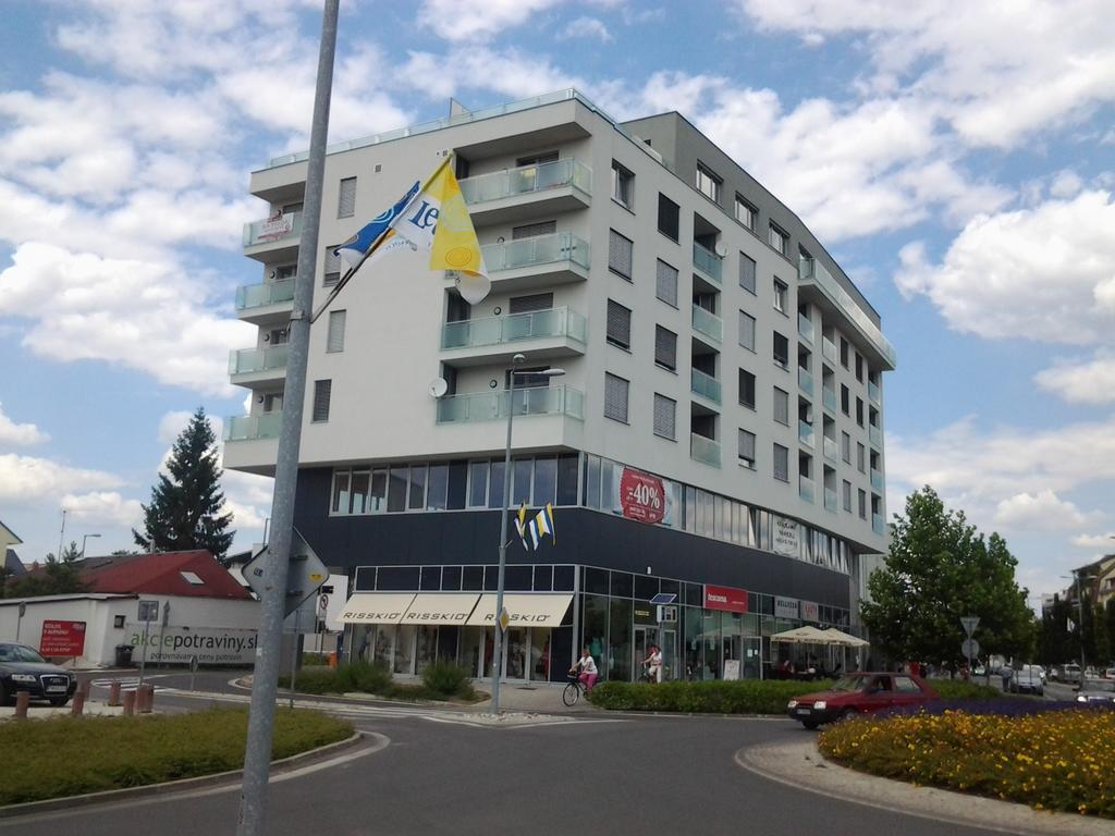 Apartman Halex Centrum City Aupark Piest'any Zimmer foto